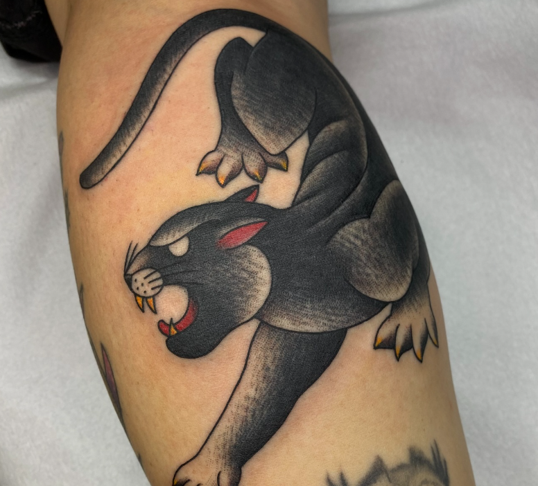 Pantera negra tradicional